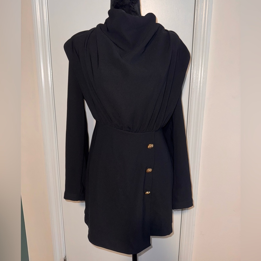 Zara Black Long-Sleeve Romper – Minimal & Chic (EUC)